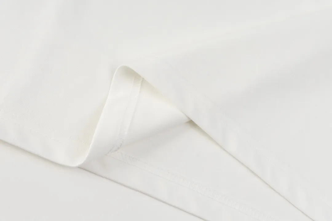 （ ） Arc’teryx ARC 24SS logo T 60 ， g 。 Breathable， ， ， 。 logo ， 。 ， 。 ， ， ， ， :S-XL（ ）